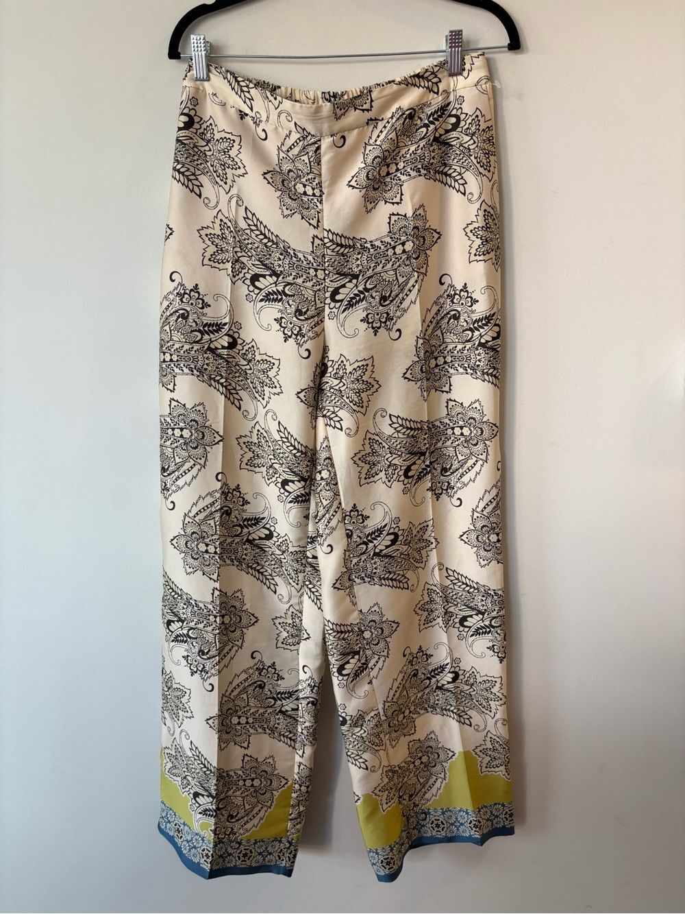 Zara Cream Paisley Wide-Leg Pants with Black Print Large
